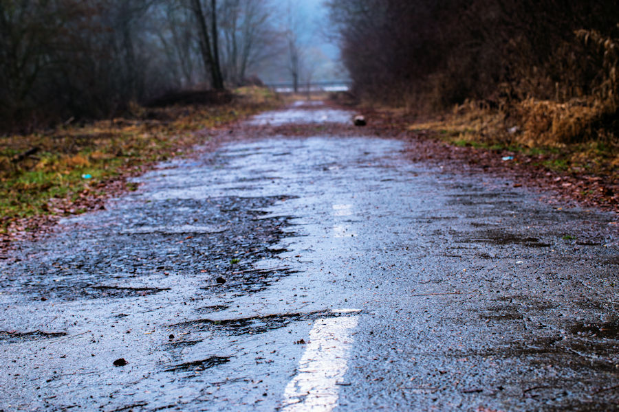 Bundesstrasse nach 4 Wochen Ausgangssperre